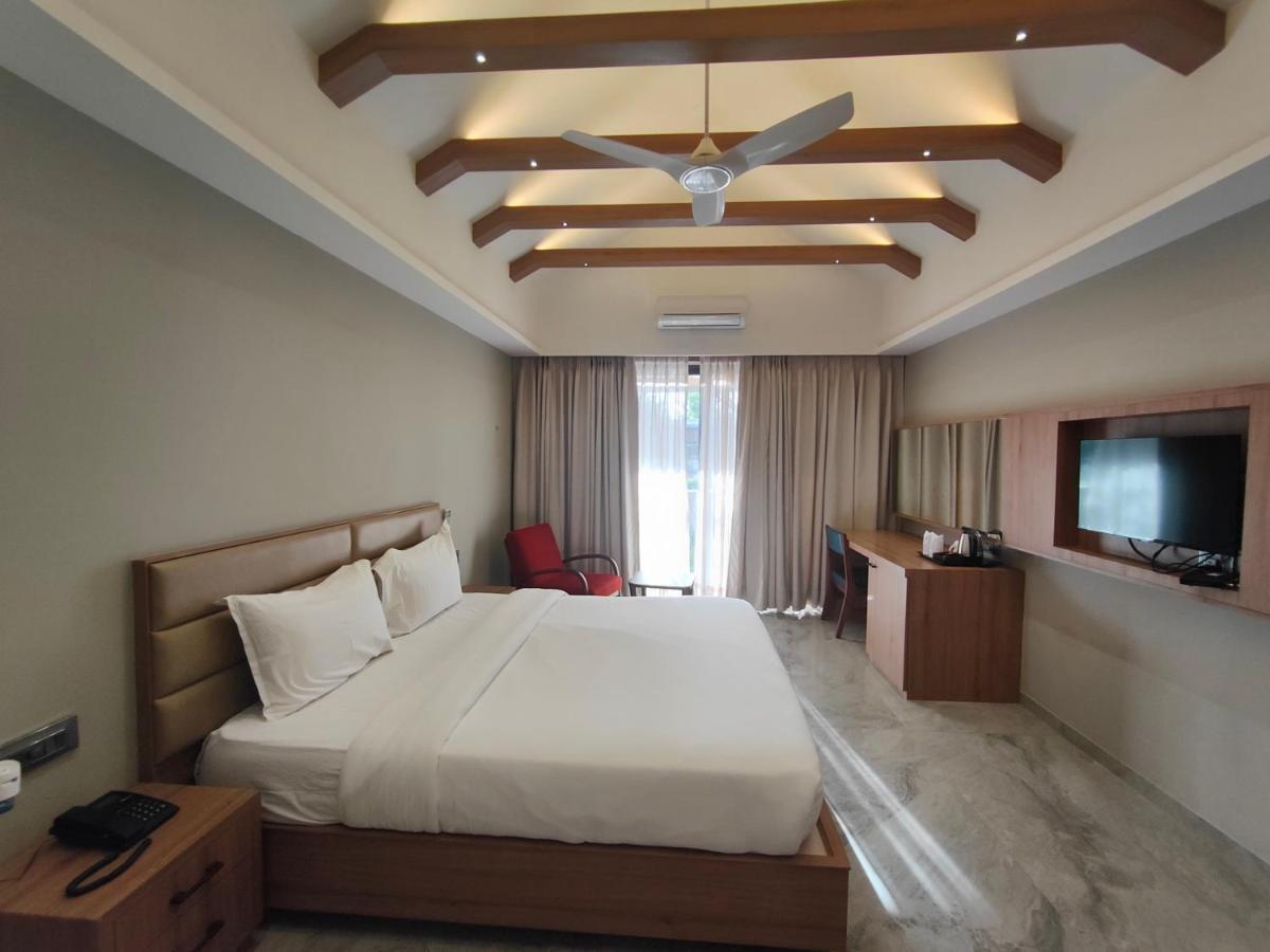 Club Heaven Palanpur Hotel Kültér fotó