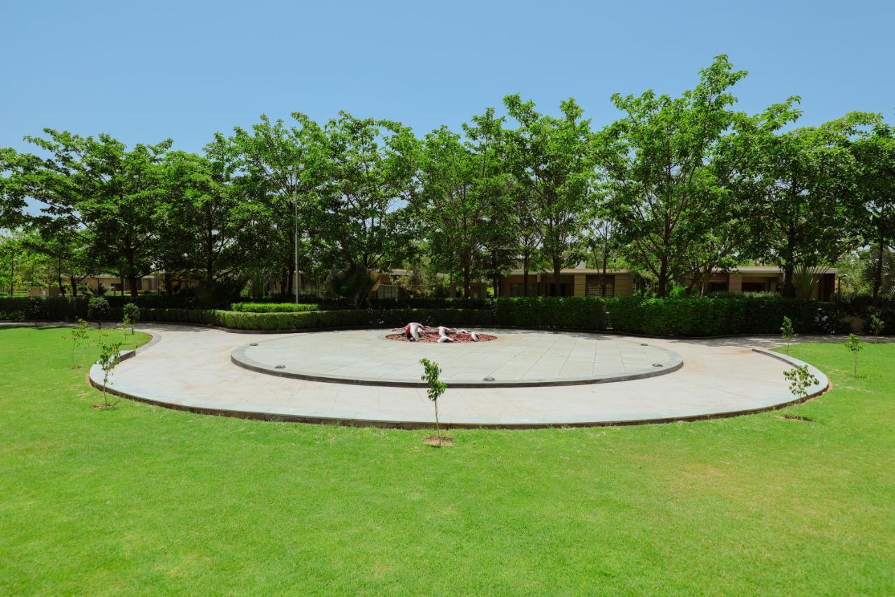 Club Heaven Palanpur Hotel Kültér fotó