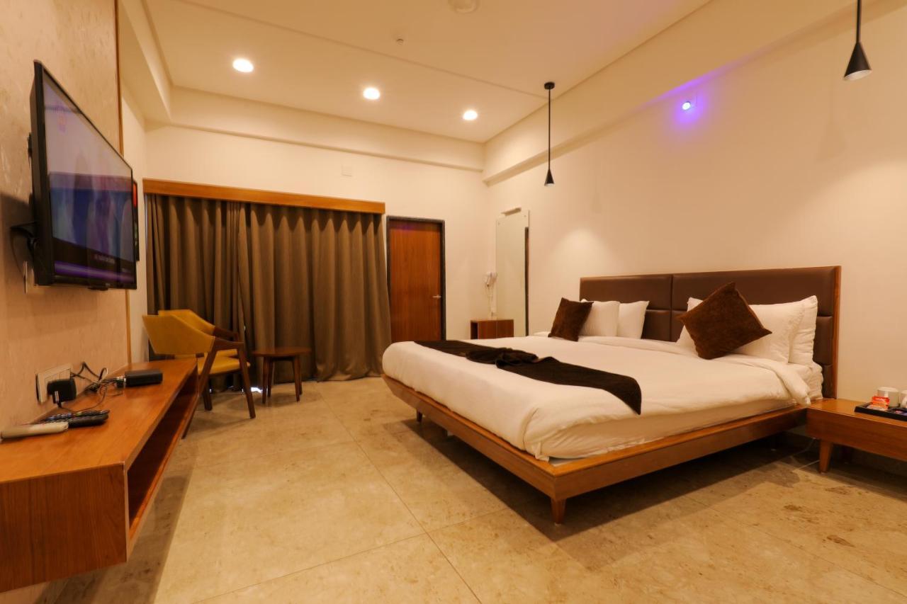 Club Heaven Palanpur Hotel Kültér fotó