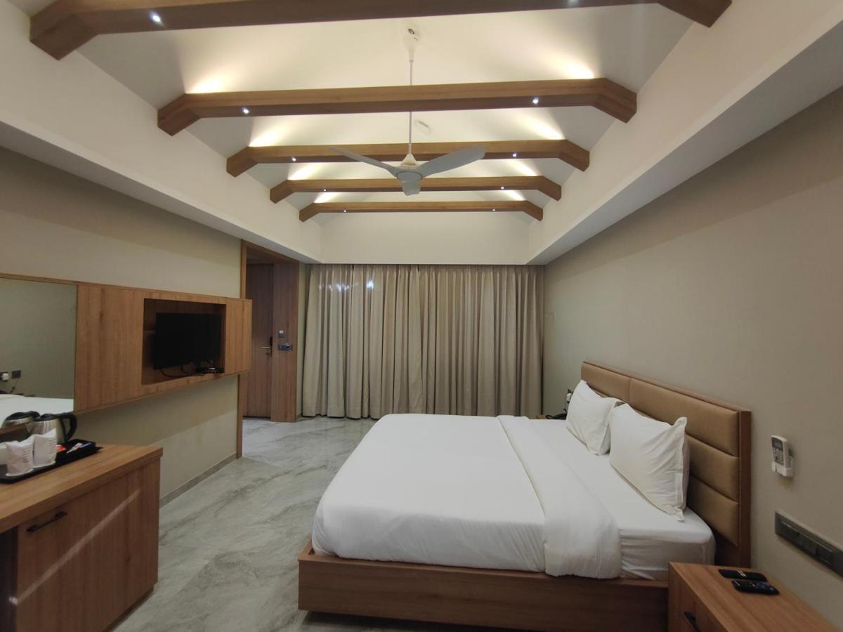 Club Heaven Palanpur Hotel Kültér fotó