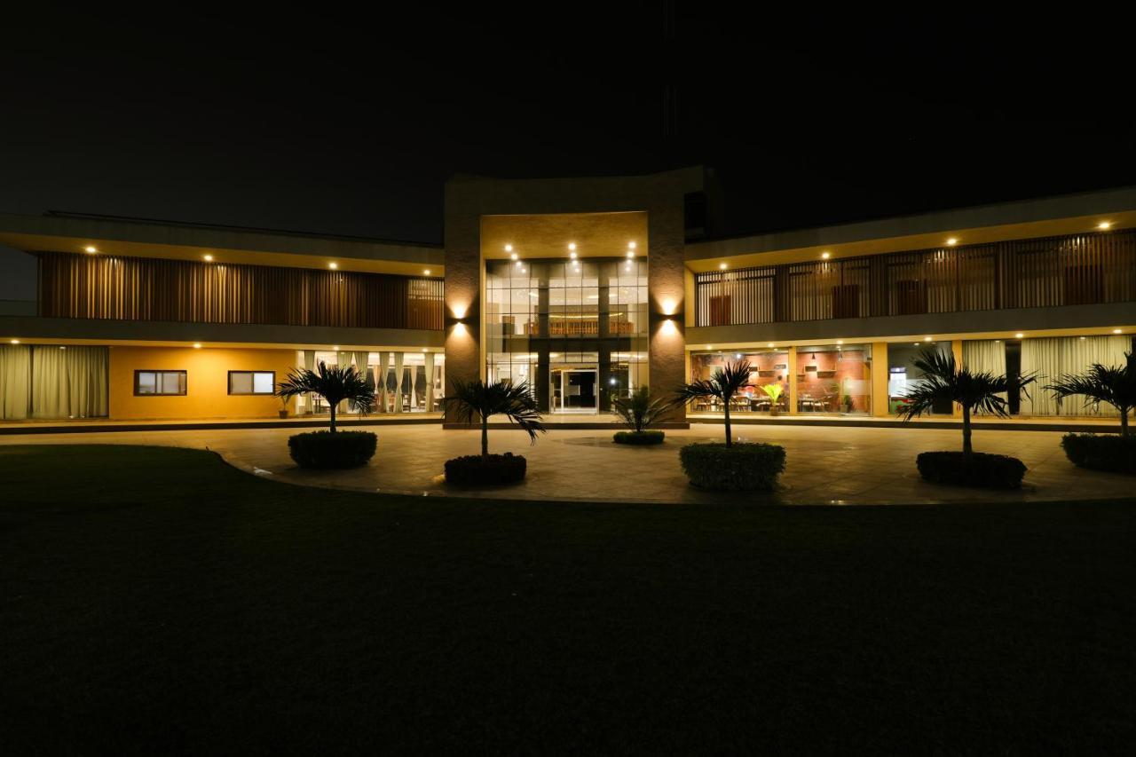 Club Heaven Palanpur Hotel Kültér fotó